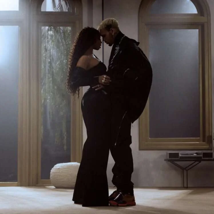 Chloe & Chris Brown - How Does It Feel Mp3 Download